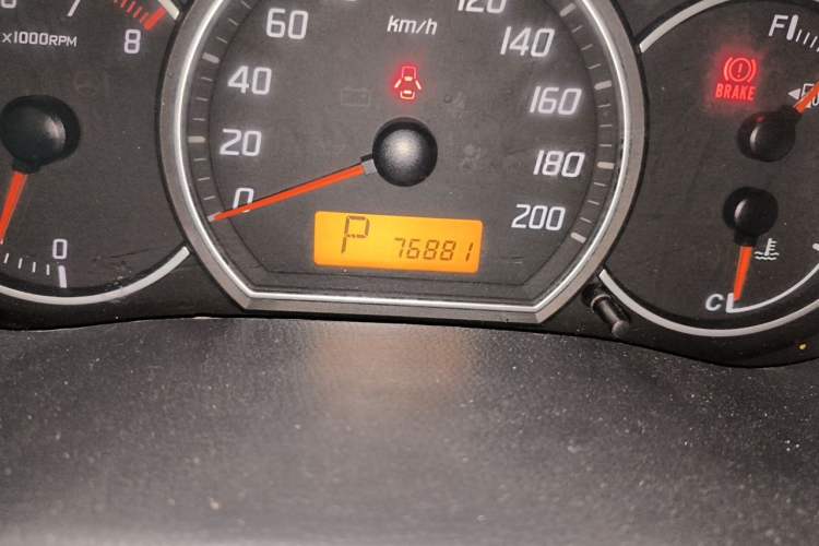 Used Suzuki Swift 2016 1.5L Automatic Fashionable Coolplay Edition Odometer Close Up