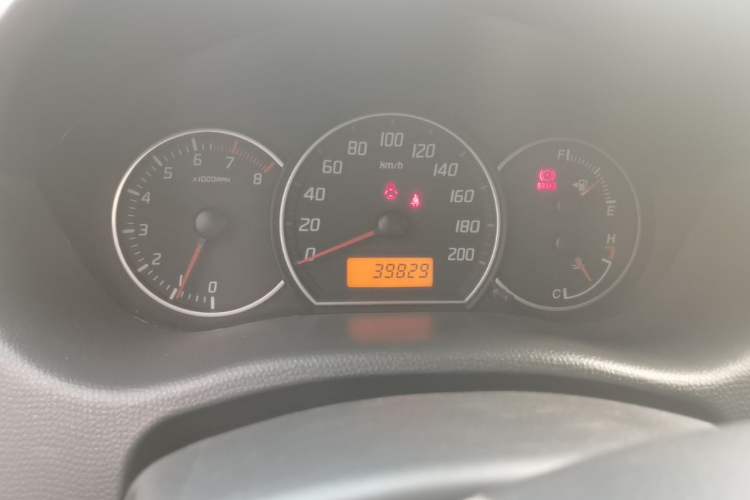 Used Suzuki Swift 2016 1.5L Manual Fashion Model Odometer Close Up