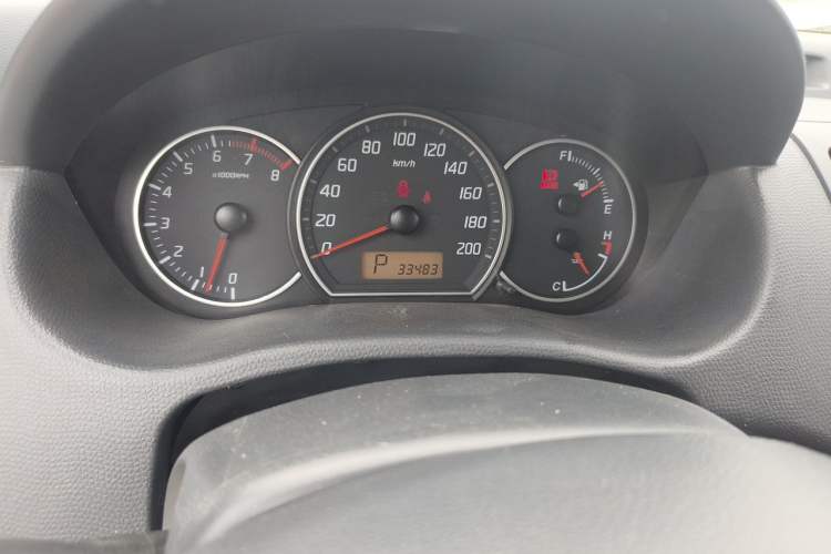 Used Suzuki Swift 2016 1.5L Automatic Fashionable Coolplay Edition Odometer Close Up