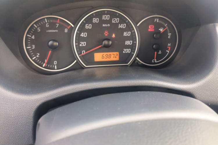 Used Suzuki Swift 2016 1.5L Manual Fashion Model Odometer Close Up