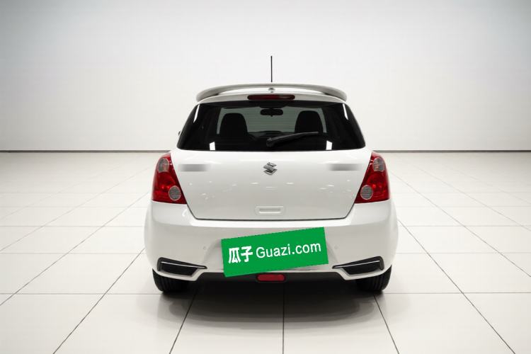 Used Suzuki Swift 2016 1.5L Manual Fashion Model Rear