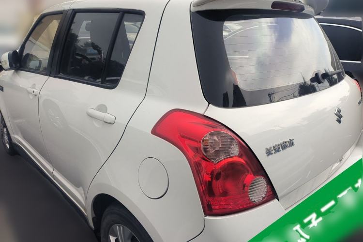 Used Suzuki Swift 2016 1.5L Manual Fashion Model Rear Left 45 Deg