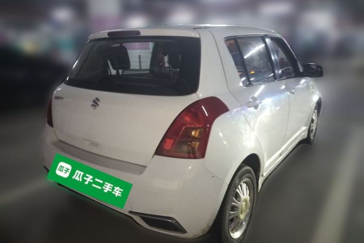 Used Suzuki Swift 2016 1.5L Manual Fashion Model Rear Right 45 Deg