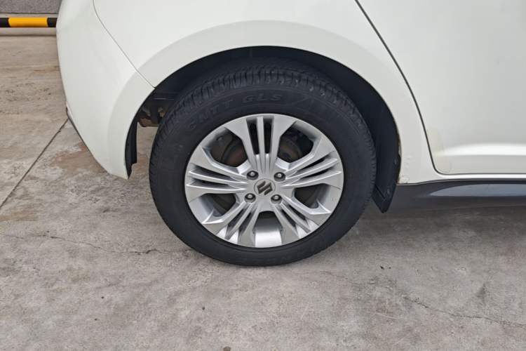 Used Suzuki Swift 2016 1.5L Manual Fashion Model Right Rear Wheel Hub