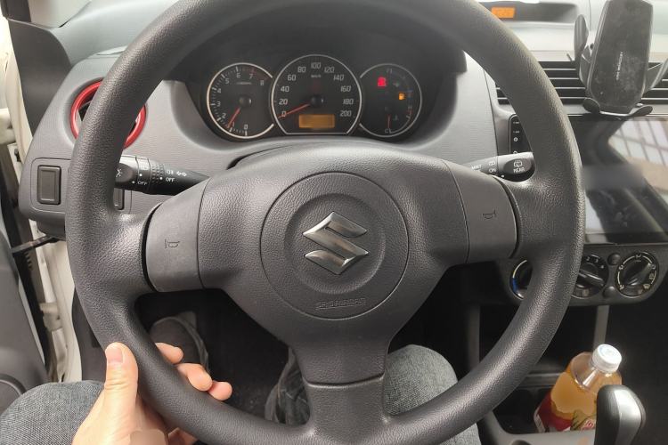 Used Suzuki Swift 2016 1.5L Automatic Fashionable Coolplay Edition Steering Wheel