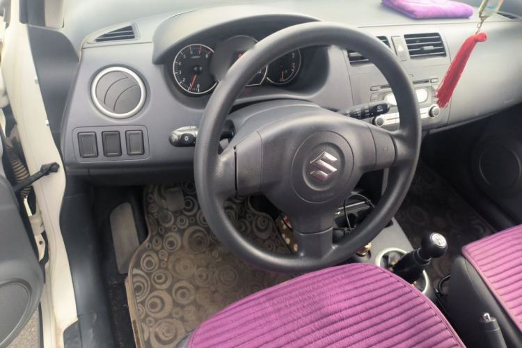 Used Suzuki Swift 2016 1.5L Manual Fashion Model Steering Wheel