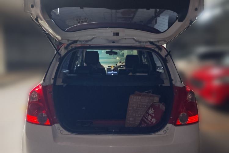 Used Suzuki Swift 2016 1.5L Automatic Fashionable Coolplay Edition Trunk