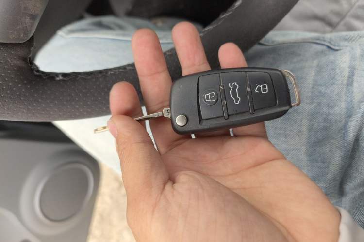 Used Suzuki Swift 2016 1.5L Automatic Fashionable Coolplay Edition Vehicle Key