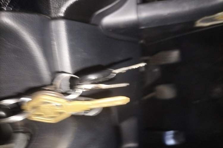 Used Suzuki Swift 2016 1.5L Manual Fashion Model Vehicle Key