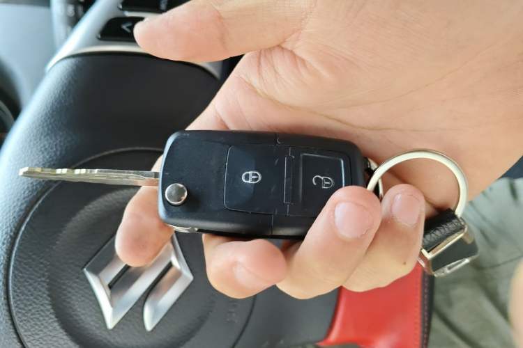 Used Suzuki Swift 2016 1.5L Automatic Fashionable Coolplay Edition Vehicle Key