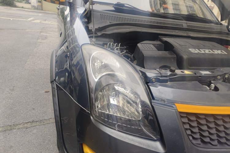 Used Suzuki Swift 2016 1.5L Automatic Fashionable Coolplay Edition Right Front Headlight