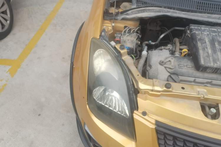 Used Suzuki Swift 2016 1.5L Manual Fashion Model Right Front Headlight