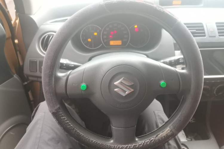 Used Suzuki Swift 2016 1.5L Manual Fashion Model Steering Wheel