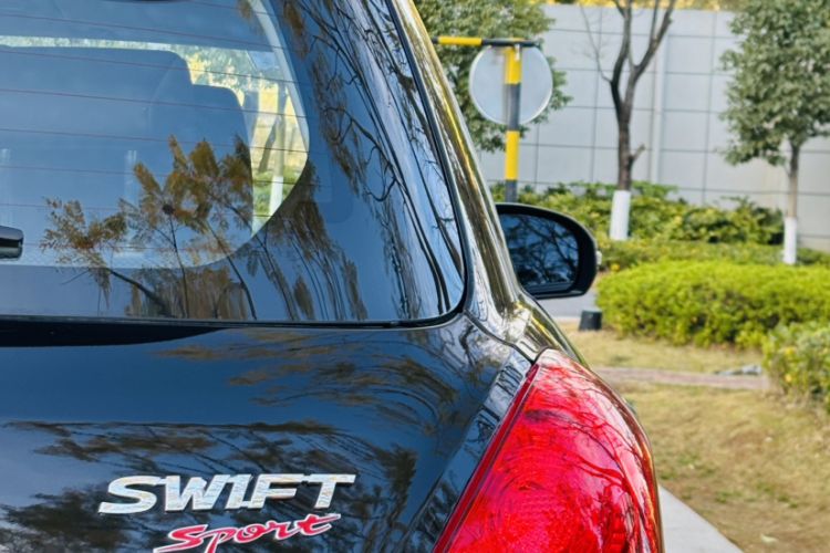Used Suzuki Swift Sport 2014 1.6L CVT Two-Wheel Drive Luxury Edition Exterior 5