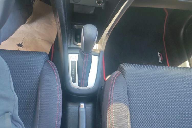 Used Suzuki Swift Sport 2014 1.6L CVT Two-Wheel Drive Luxury Edition Gear Lever