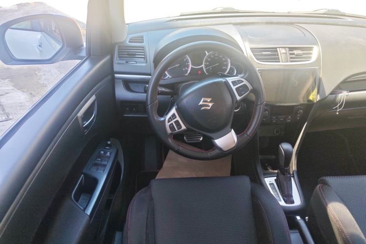 Used Suzuki Swift Sport 2014 1.6L CVT Two-Wheel Drive Luxury Edition Steering Wheel