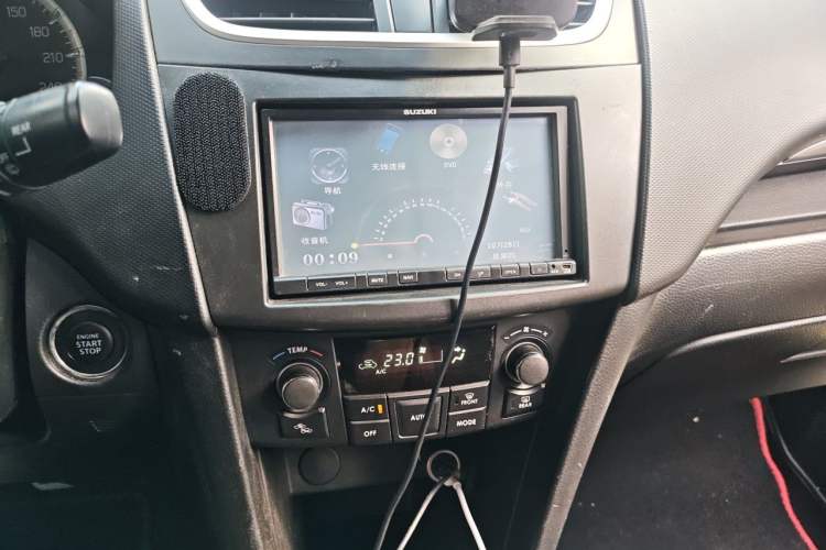 Used Suzuki Swift Sport 2014 1.6L CVT Two-Wheel Drive Luxury Edition Audio And AC Panel