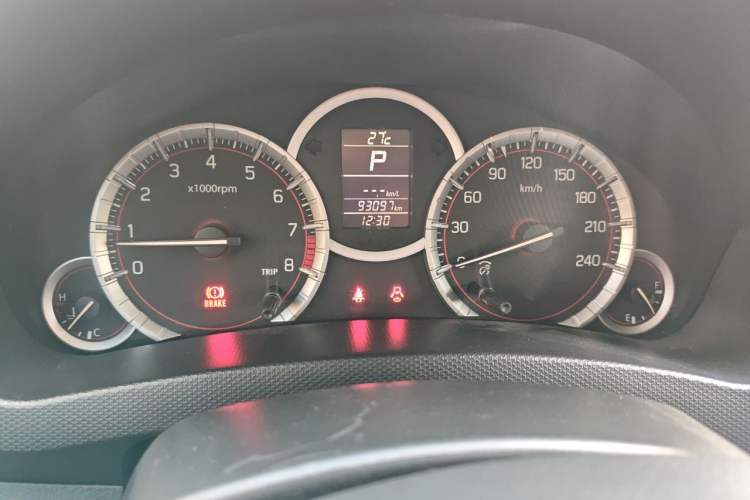 Used Suzuki Swift Sport 2014 1.6L CVT Two-Wheel Drive Luxury Edition Odometer Close Up