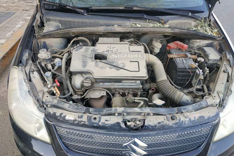 Used Suzuki SX4 2007 Hatchback 1.6L Automatic Luxury Model Engine Bay