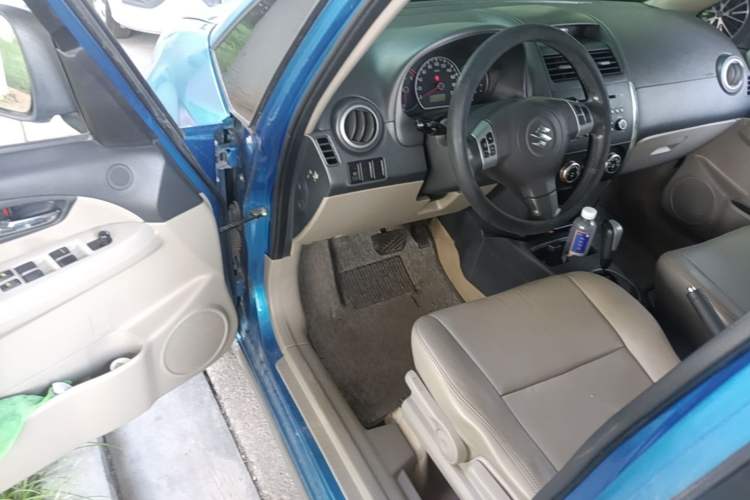 Used Suzuki SX4 2007 Hatchback 1.6L Automatic Luxury Model Driver Seat