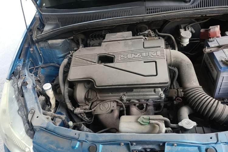 Used Suzuki SX4 2007 Hatchback 1.6L Automatic Luxury Model Engine Bay Right
