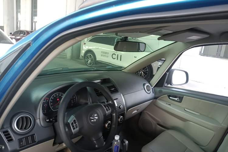 Used Suzuki SX4 2007 Hatchback 1.6L Automatic Luxury Model Headliner