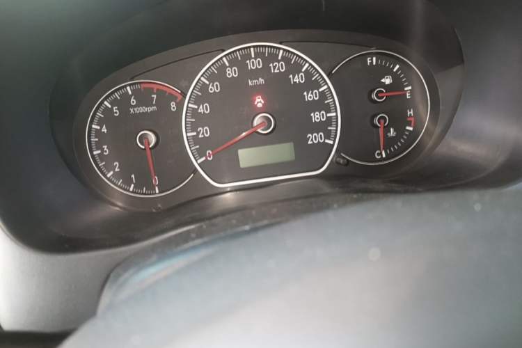 Used Suzuki SX4 2007 Hatchback 1.6L Automatic Luxury Model Odometer Close Up
