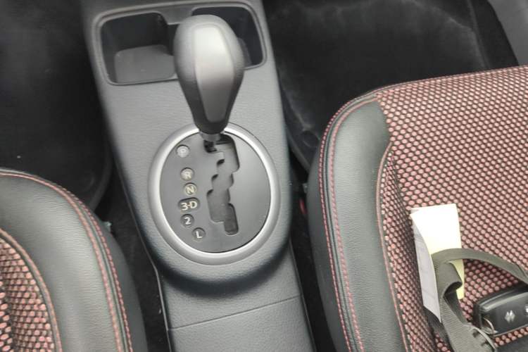 Used Suzuki SX4 2007 Hatchback 1.6L Automatic Fashionable Tianjiao Model Gear Lever