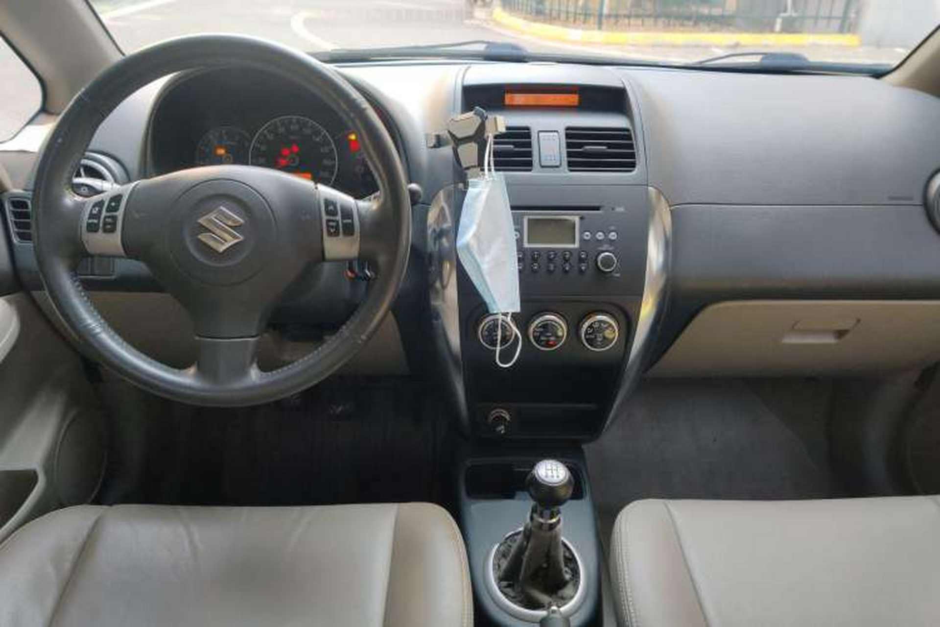 Used Suzuki SX4 2007 Hatchback 1.6L Manual Luxury Model Center Console