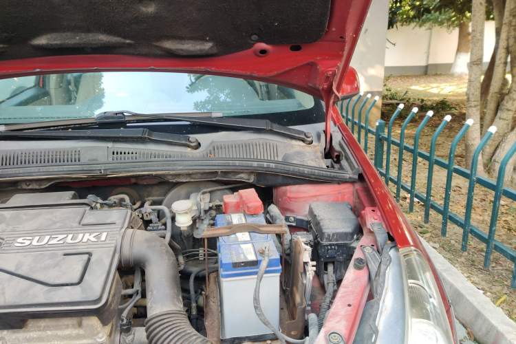 Used Suzuki SX4 2007 Hatchback 1.6L Manual Luxury Model Engine Bay Left