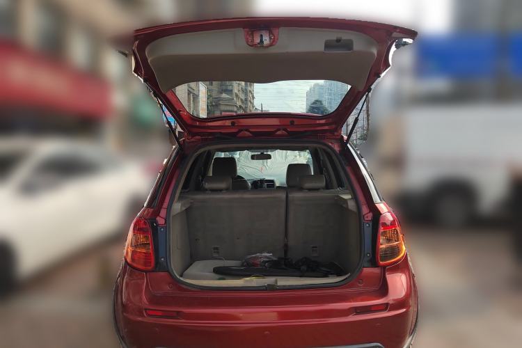 Used Suzuki SX4 2007 Hatchback 1.6L Manual Luxury Model Trunk