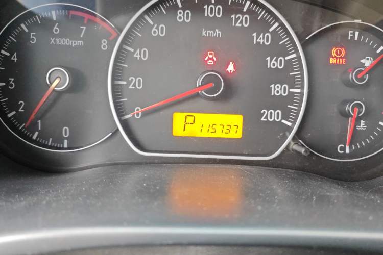 Used Suzuki SX4 2007 Hatchback 1.6L Automatic Luxury Model Odometer Close Up