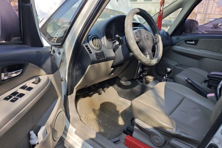 Used Suzuki SX4 2007 Hatchback 1.6L Manual Luxury Model Driver Seat