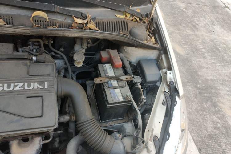 Used Suzuki SX4 2007 Hatchback 1.6L Manual Luxury Model Engine Bay Left