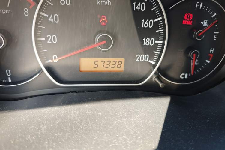 Used Suzuki SX4 2007 Hatchback 1.6L Manual Luxury Model Odometer Close Up