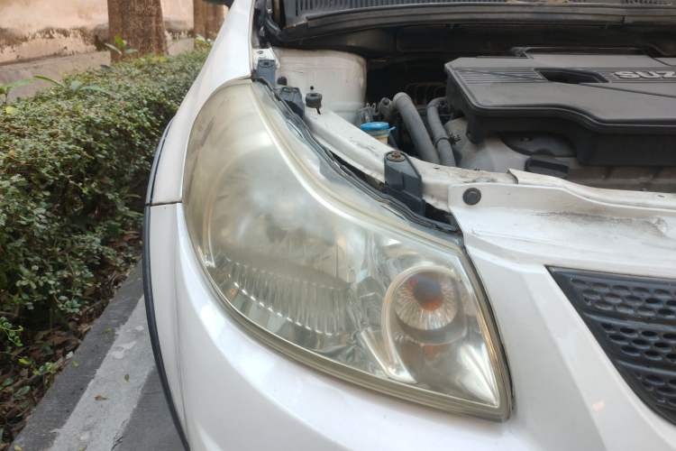 Used Suzuki SX4 2007 Hatchback 1.6L Manual Luxury Model Right Front Headlight