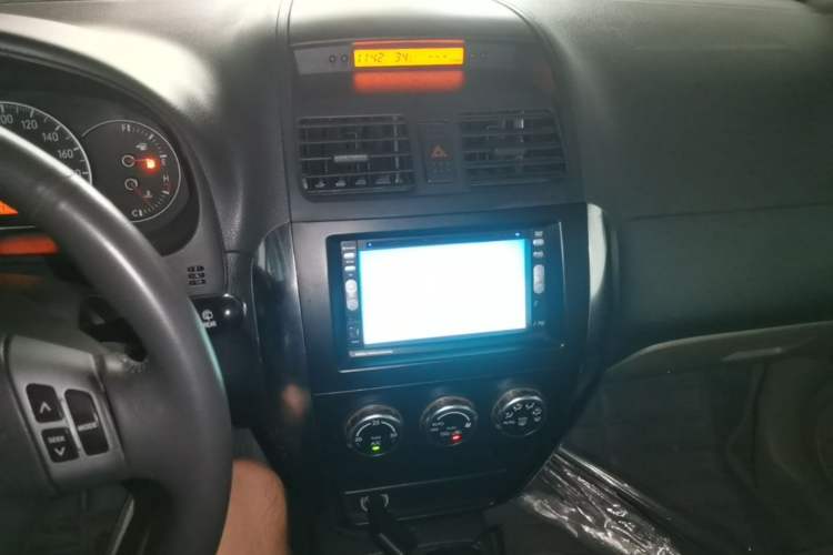 Used Suzuki SX4 2008 Hatchback 1.6L Automatic Urban Fashion Model Audio And AC Panel