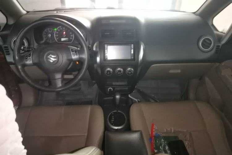 Used Suzuki SX4 2008 Hatchback 1.6L Automatic Urban Fashion Model Center Console
