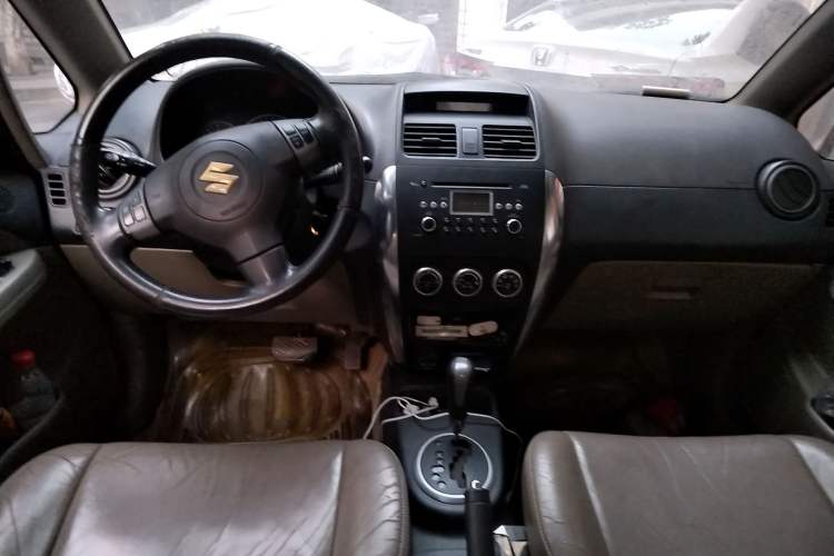 Used Suzuki SX4 2008 Sedan 1.6L Automatic Deluxe Model with Sunroof Center Console