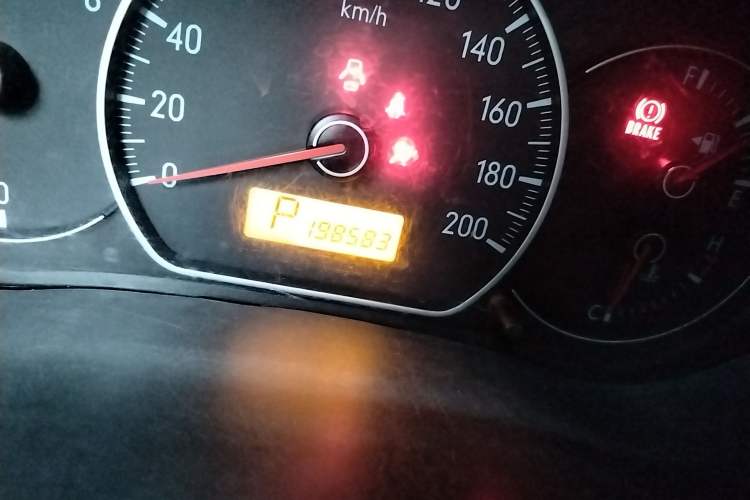 Used Suzuki SX4 2008 Sedan 1.6L Automatic Deluxe Model with Sunroof Odometer Close Up