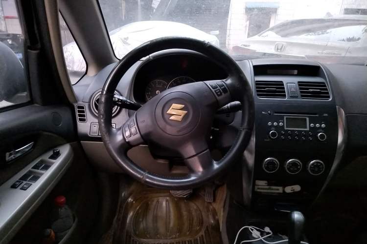 Used Suzuki SX4 2008 Sedan 1.6L Automatic Deluxe Model with Sunroof Steering Wheel