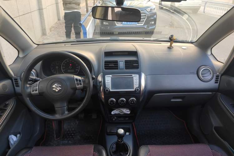 Used Suzuki SX4 2009 Hatchback 1.8L Manual Sport Model Center Console