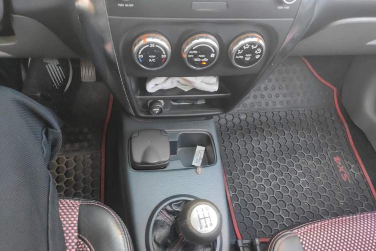Used Suzuki SX4 2009 Hatchback 1.8L Manual Sport Model Gear Lever