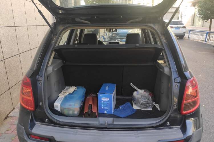 Used Suzuki SX4 2009 Hatchback 1.8L Manual Sport Model Trunk