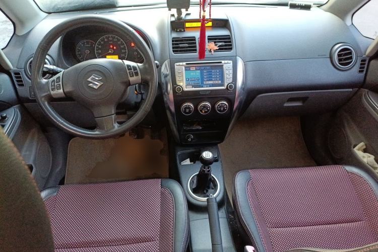 Used Suzuki SX4 2009 Hatchback 1.8L Manual Sport Model Center Console
