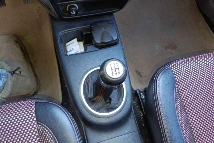 Used Suzuki SX4 2009 Hatchback 1.8L Manual Sport Model Gear Lever