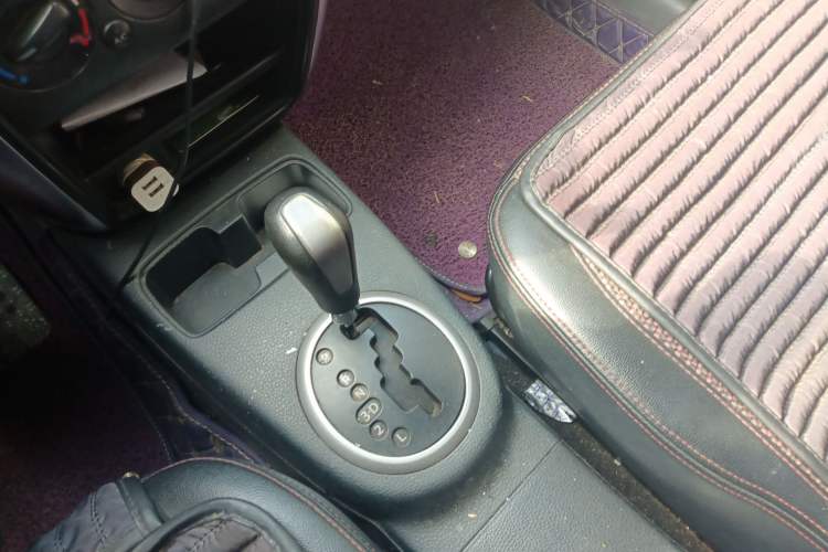 Used Suzuki SX4 2009 Hatchback 1.6L Automatic Sport Model Gear Lever