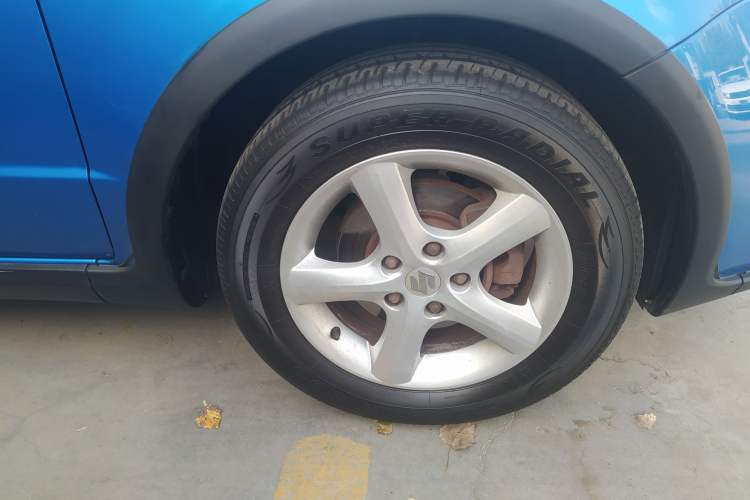 Used Suzuki SX4 2009 Hatchback 1.6L Manual Sport Model Right Front Wheel Hub