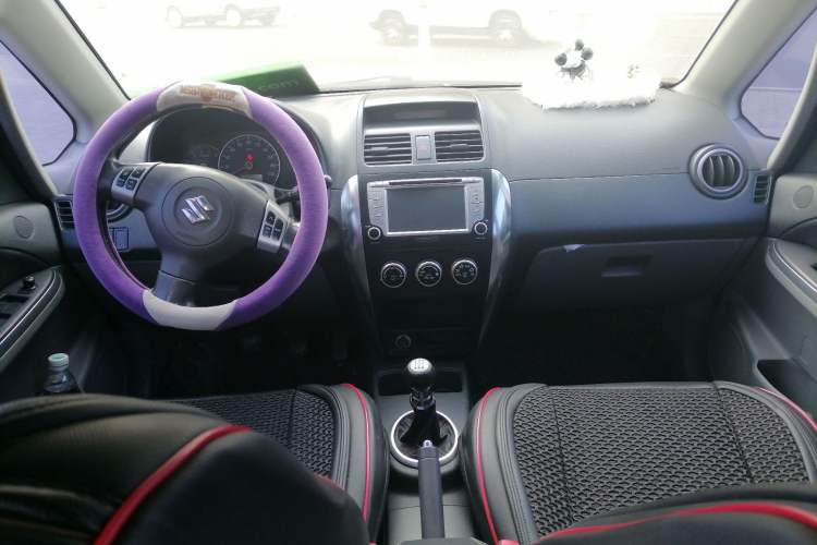 Used Suzuki SX4 2009 Hatchback 1.8L Manual Sport Model Center Console