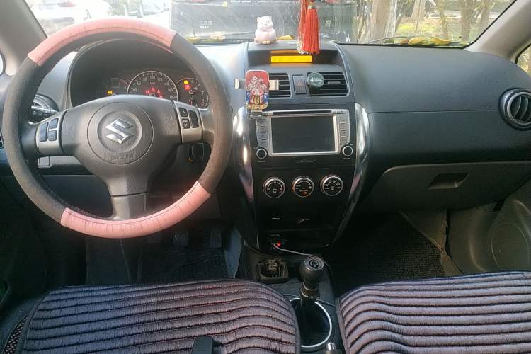 Used Suzuki SX4 2009 Hatchback 1.8L Manual Sport Model Center Console